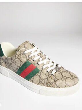 Gucci Ace Sneakers in Beige Ebony